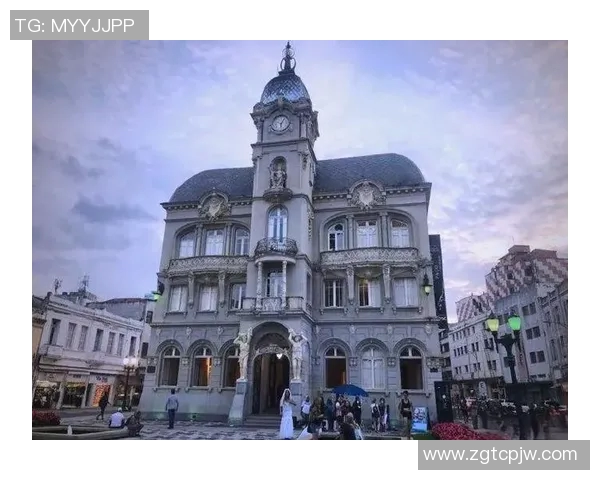 探索摩尔特里：揭示这座城市的历史与文化魅力之旅